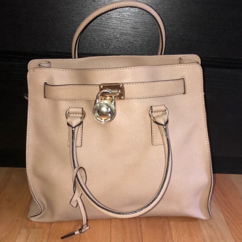 2 for $100
MICHAEL KORS Hamilton Tote